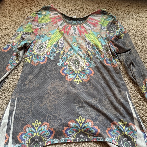 Elegant DB Sport Floral Gray Women's Tunic - Picture 4 of 4